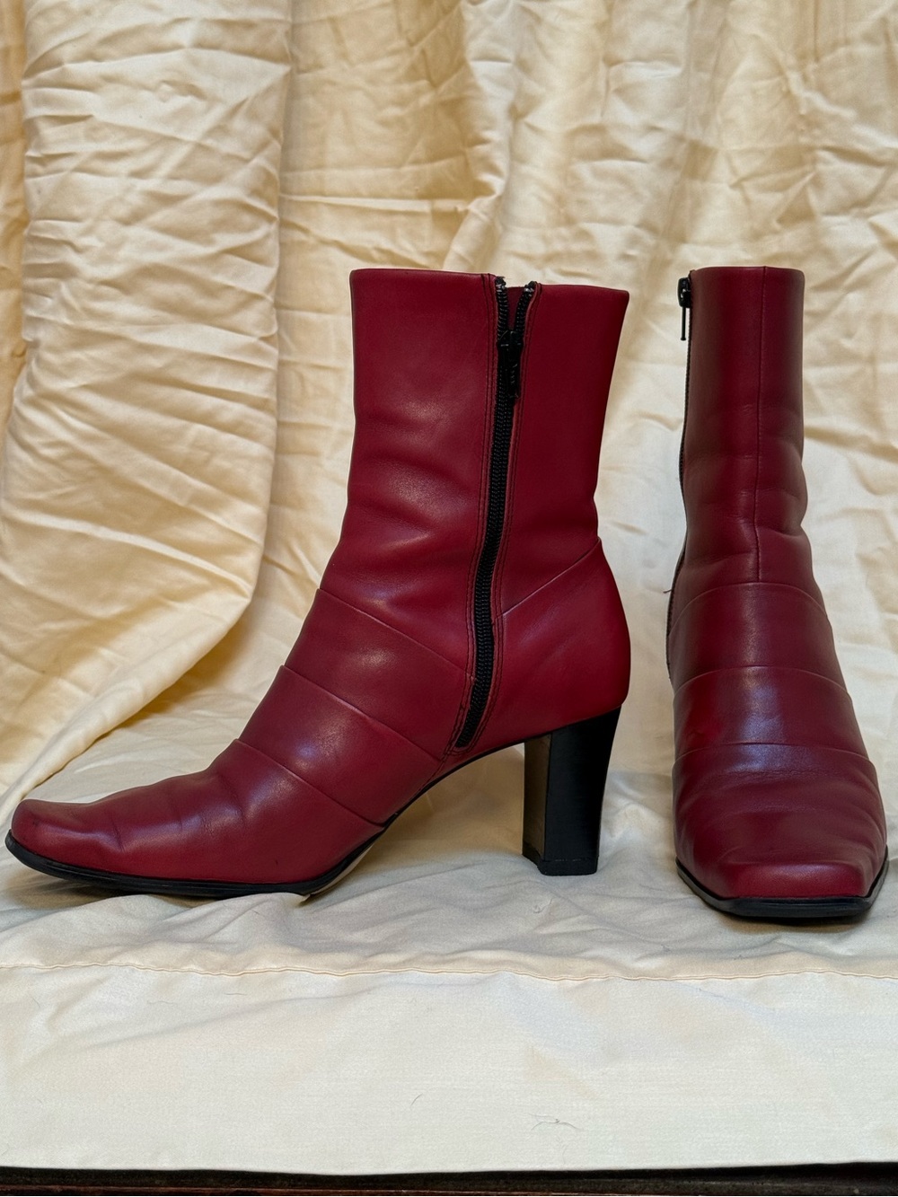 Liz Claiborne Women's Red Leather Mid-Calf Boots. Reheeled & reconditioned! - Picture 2 of 14